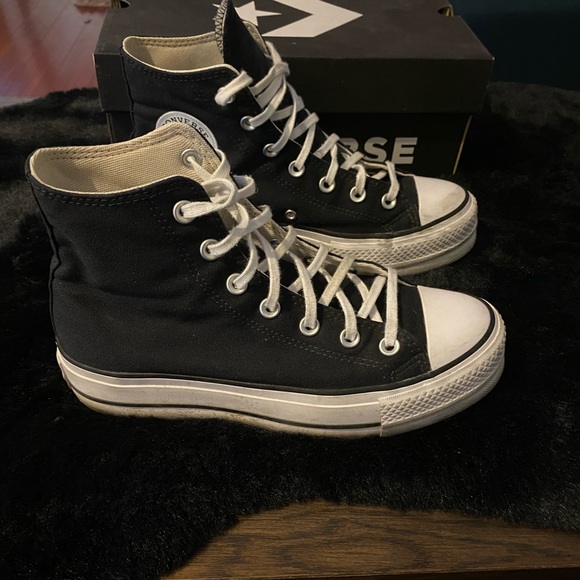 Converse Chuck Taylor All Star Lift Platform Canvas Sneakers Size 8 With Box - Picture 4 of 9